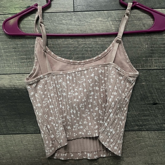light brown cropped tank with white flowers - Picture 2 of 2